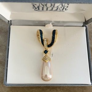 Nolan Miller hanging necklace charm
